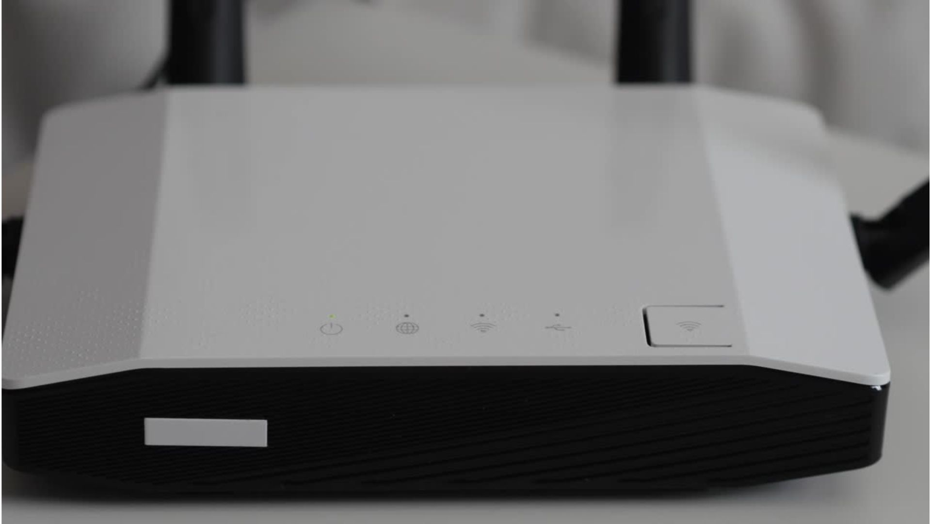 Mesh Routers: Revolutionizing Home Wi-Fi Coverage